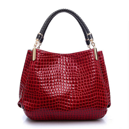 Bolsa Feminina em Couro Scarlet